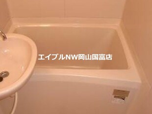 ハミングバードの物件内観写真